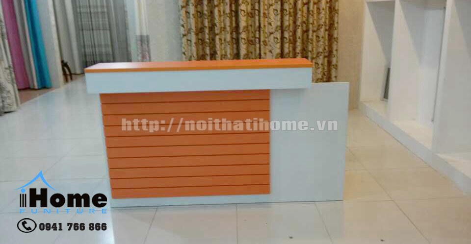 Bàn quầy lễ tân nhà hàng đẹp tại Hải Phòng