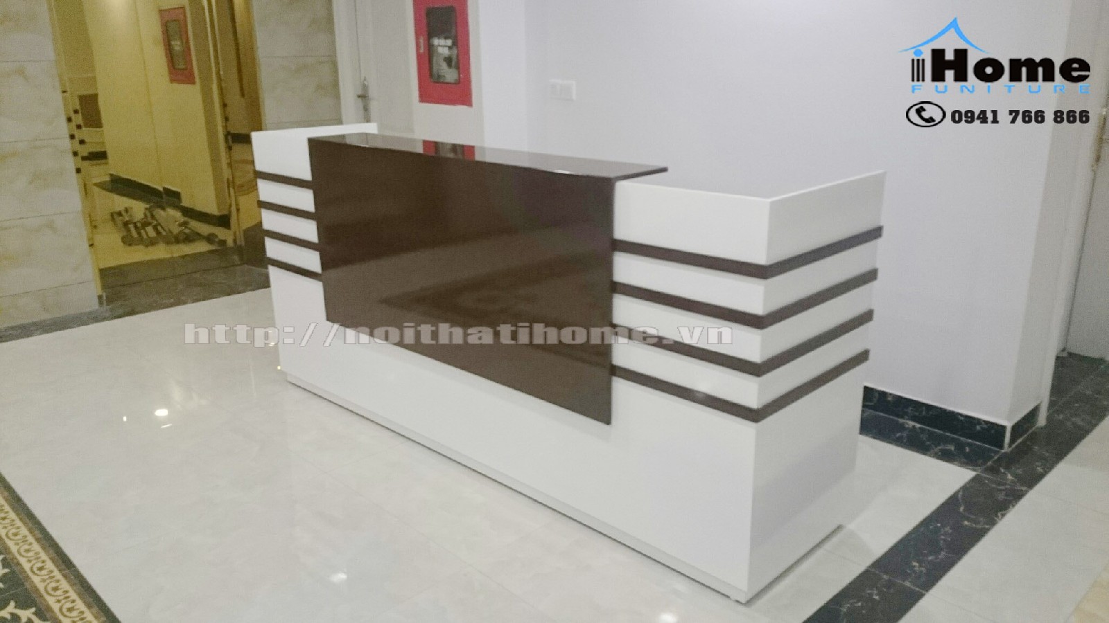 bàn lễ tân đẹp tại Hải Phòng