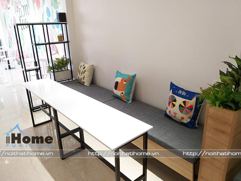 bàn dài ghế sofa